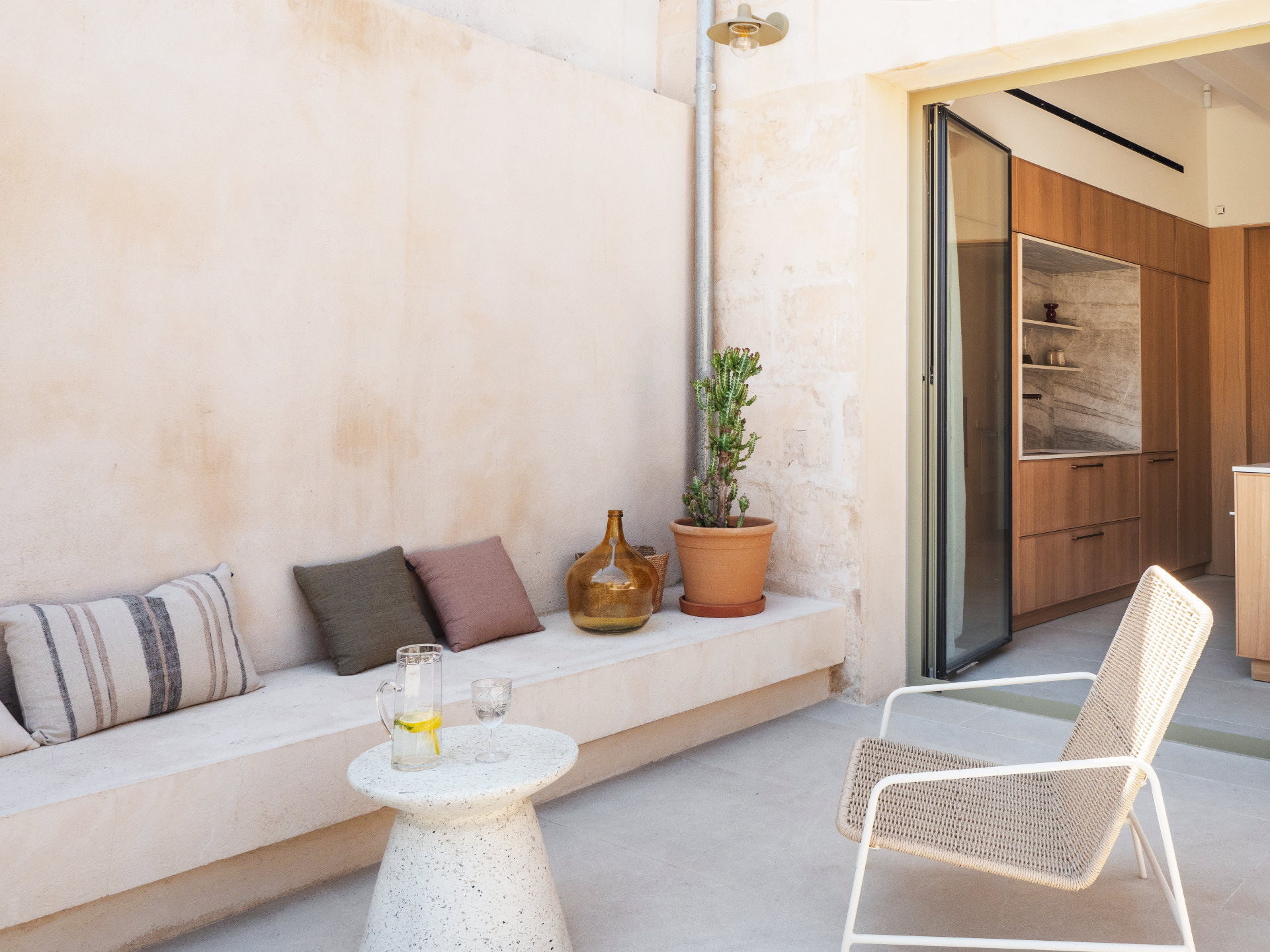 Patio lounge